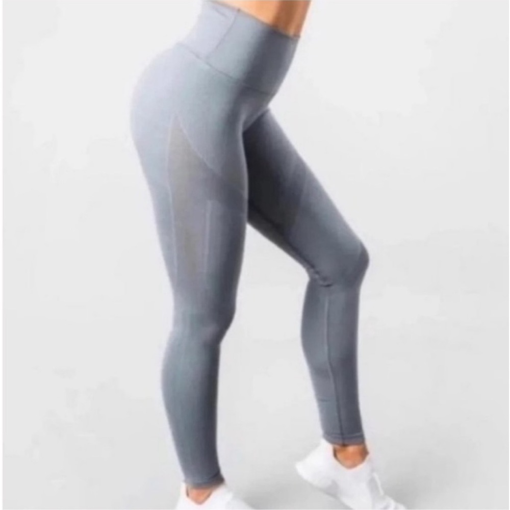 ALPHALETE Aero Leggings - Light Gray NWT Extra Small